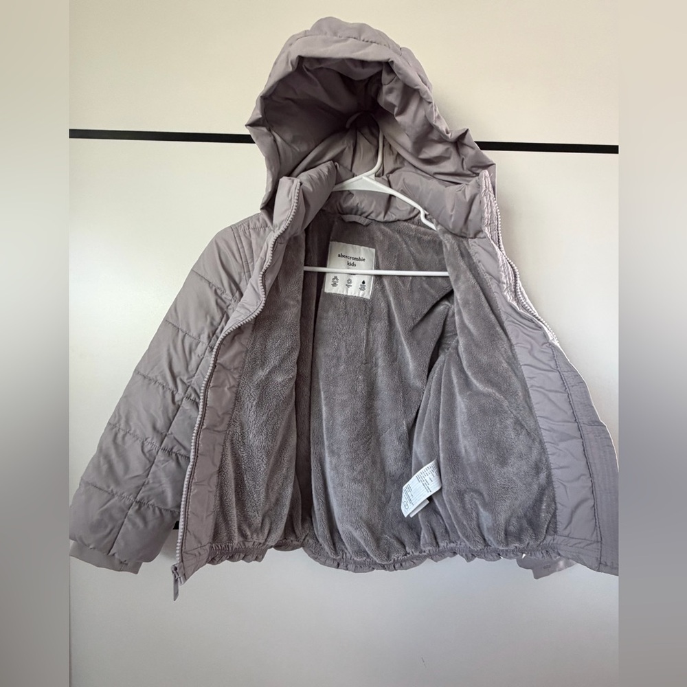 Abercrombie Kids Girls Puffer Jacket Size 7/8 Gray –Water-Resistant – Pre-Owned - Picture 10 of 16